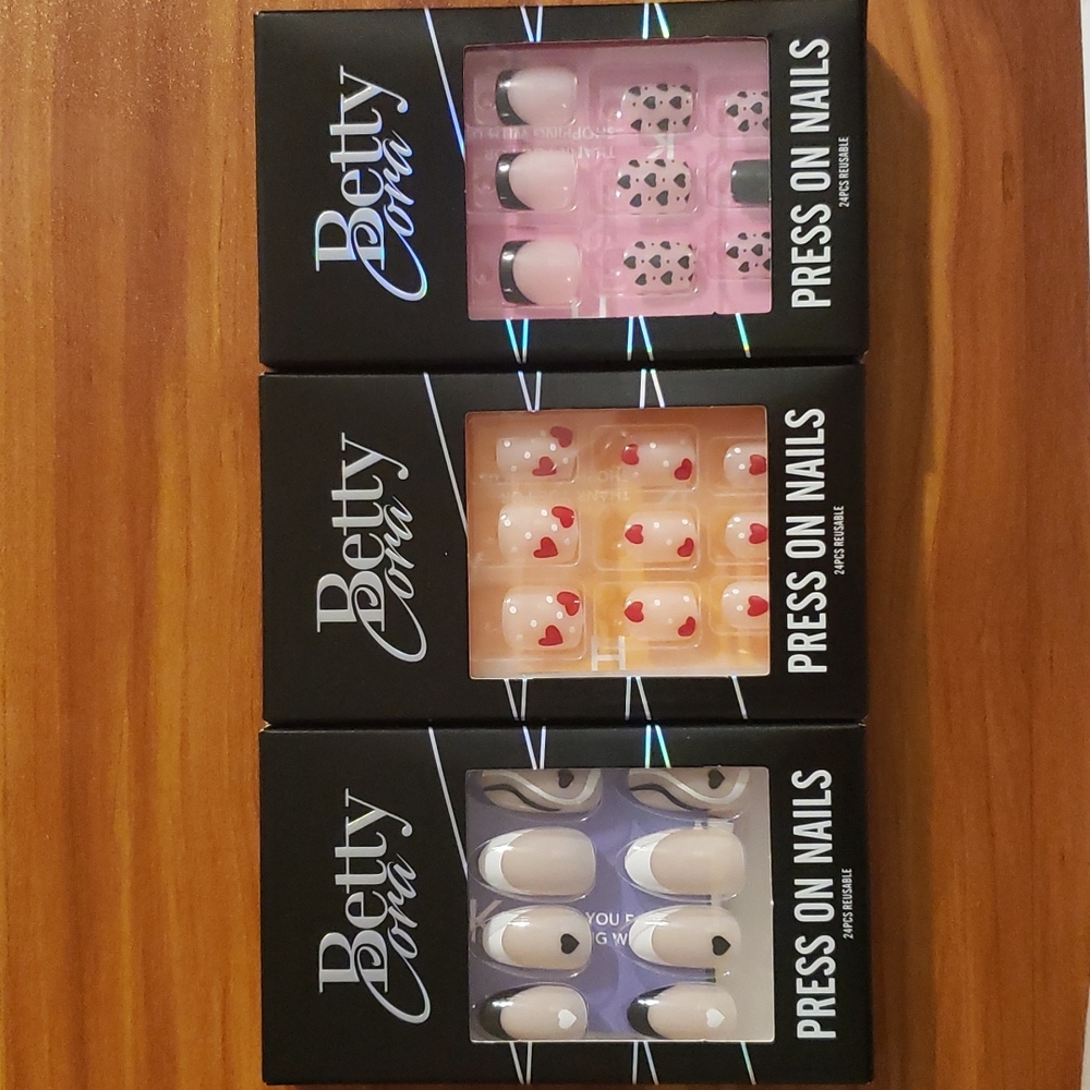 FINAL PRICE!! Betty Cora Reusable Press-On Nails